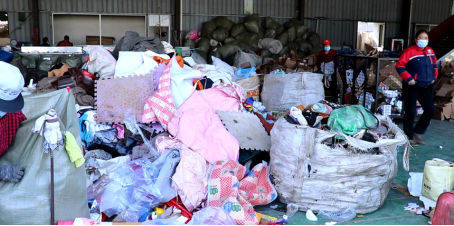 貓先生智能廢品回收箱，再生資源收集柜，小區(qū)垃圾回收站生產(chǎn)廠家