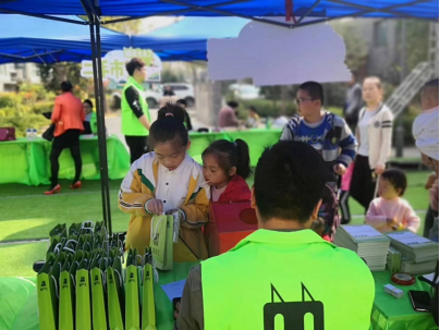 貓先生智能廢品回收箱，再生資源收集柜，小區(qū)垃圾回收站生產(chǎn)廠家