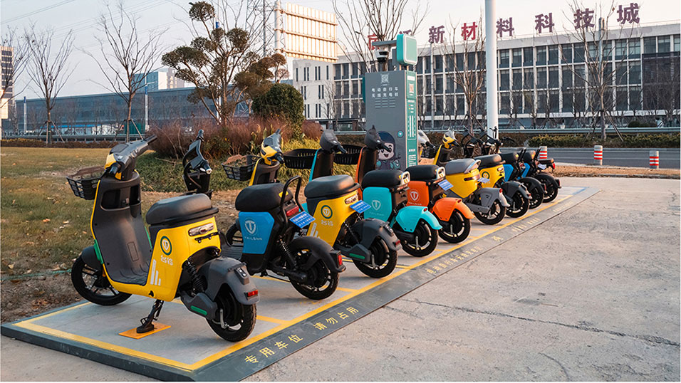 充電腳撐，無線充電腳撐，電動車充電腳撐，無線充電配件